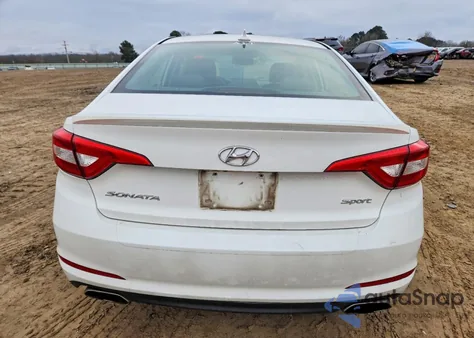 2015 Hyundai Sonata Sport z USA, uszkodzony, nr VIN 5NPE34AF8FH089562